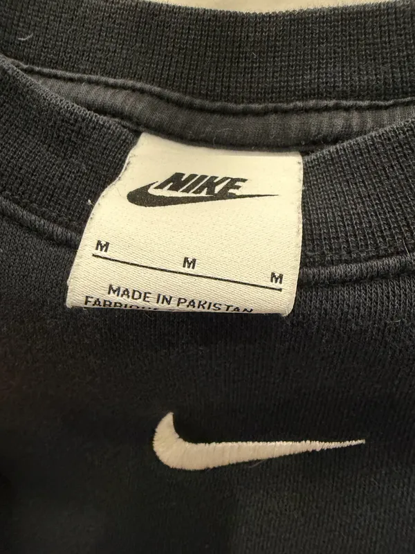 Nike Cropped Crewneck Sweatshirt Black - Image 2