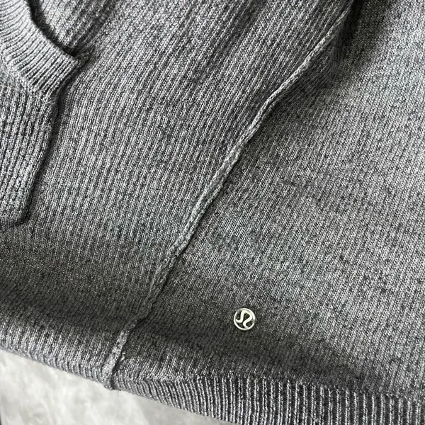 Lululemon Cabin Yogi Reversible Wrap Heathered Medium Grey Small Tencel Cashmere - Image 5