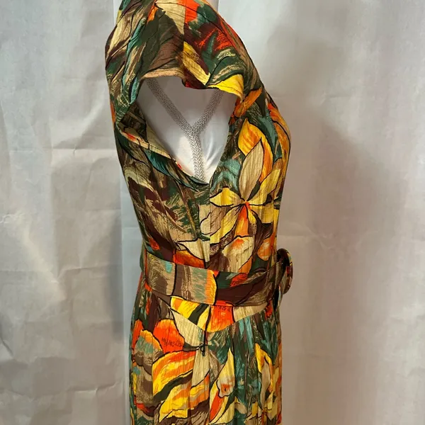 Vibrant Tropical Button - Image 10