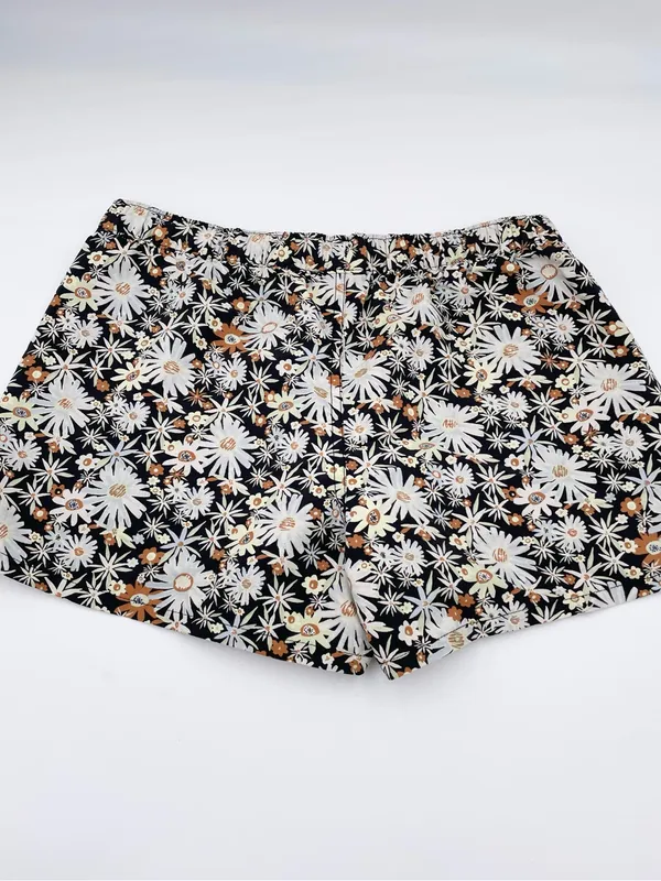 Patagonia Women's 2.5" Barely Baggies Multifunction Shorts Size Small Floral - Image 7