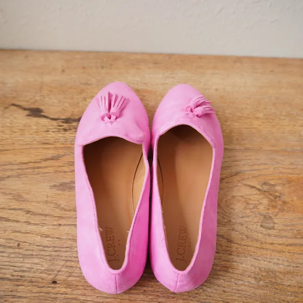 J. Crew Women's Size 10 Bright Pink Tassel Loafers Style Pointed Toe Flats - Image 3