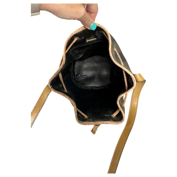 Fendi Vintage Pequin Mon Tresor Bucket Bag Drawstring – FLAWS PROJECT - Image 3