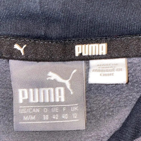 PUMA Black and Gray Camo Cropped Hoodie Size Medium - Image 5