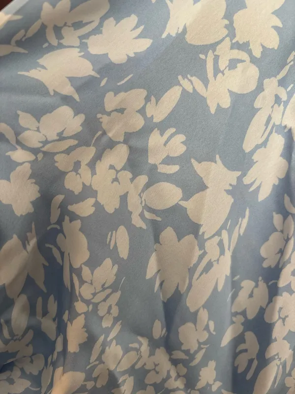 Mittoshop Blue Floral Crop Top - Image 3