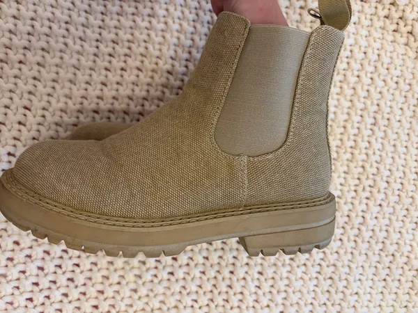 Dunes Chelsea Boots Size 8 Khaki Canvas Lug Sole - Image 3