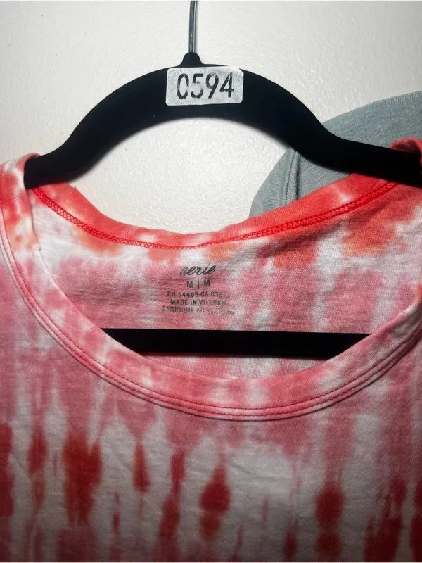 BUNDLE OF 2- Aerie/AE Tops - Image 4