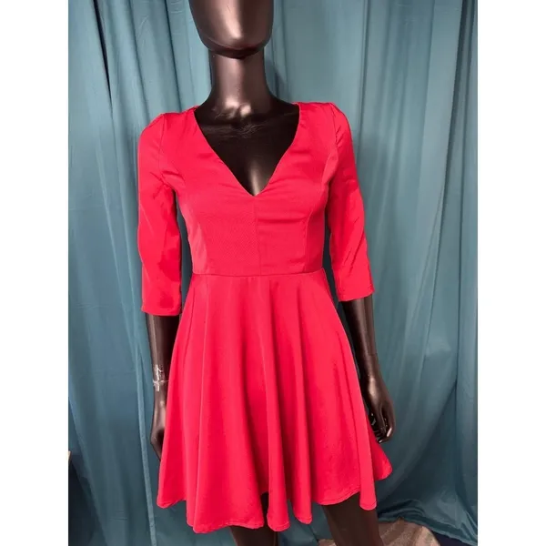 LuLu's Red Fit and Flare Dress V-Neck 3/4 Sleeve Party Cocktail Size S‎ - Image 2