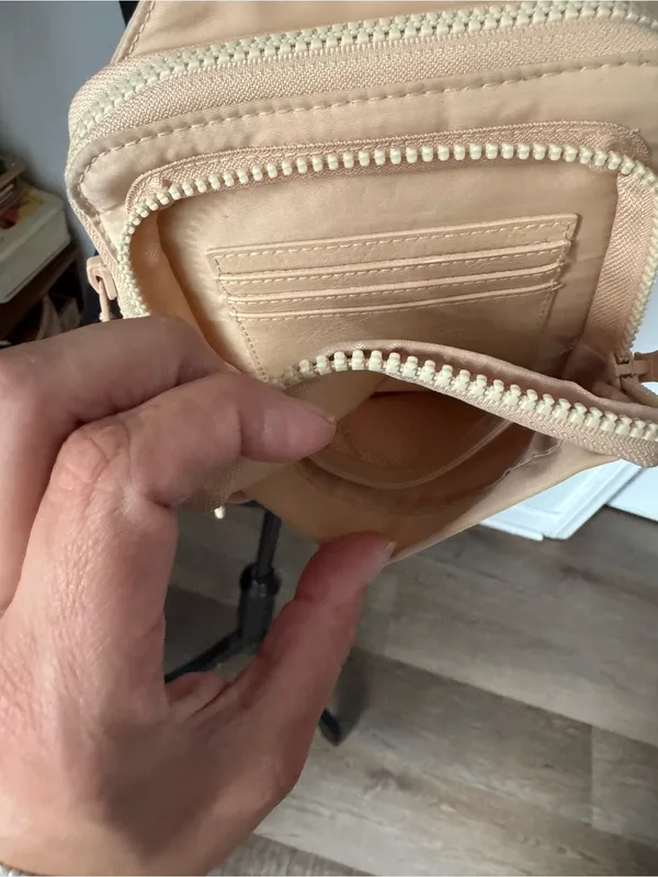 BEIS The Sport Sling in Beige - Image 3