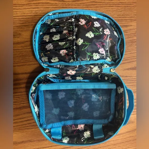 LUG Hover Cosmetic Case - Sky Blue with Floral Inside Lining NWOT - Image 3