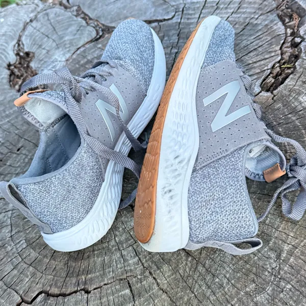 New Balance women’s Fresh Foam Sport V1 Gray Running Shoes Size 8 - Image 5