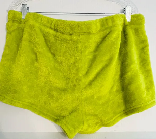 Dr Seuss The Grinch Fuzzy Shorts - Image 3