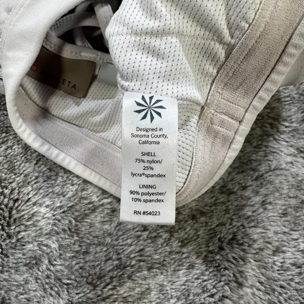 Athleta Fully Focused Bra Sz S - Image 6