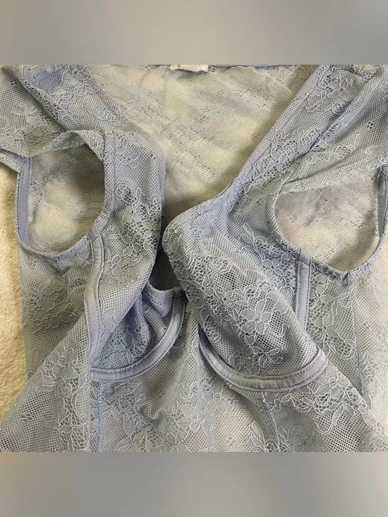 Garage Baby Blue Sheer Lace Crop Top size S - Image 3