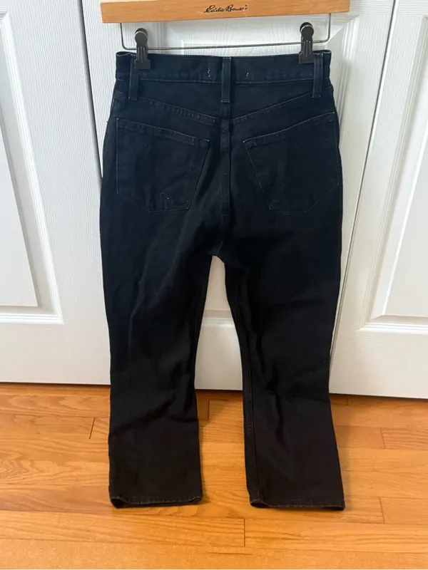 Abercrombie & Fitch Curve Love The 90s Straight Ultra High Rise Jeans in Black - Image 3