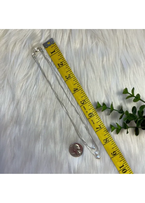 Tripple pearl layered silver tone necklace - Image 7