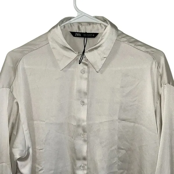 Zara Pearl White Satiny Button Down Shirt(Size Small) - Image 5