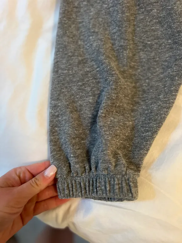 Endicott College Logo Sweatpants - Image 4