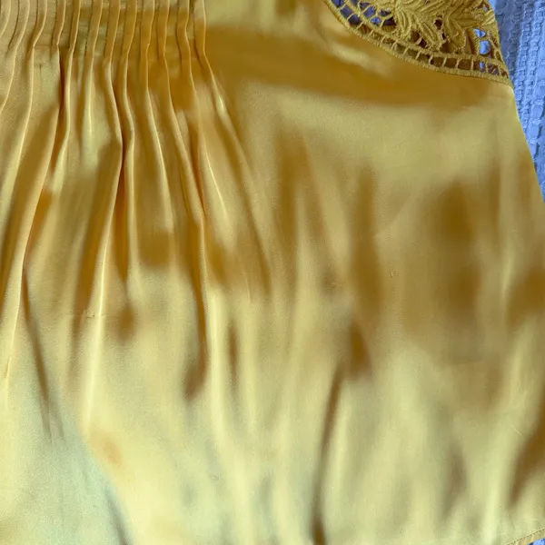 Yellow Top Floral Embroidered Size M - Image 3