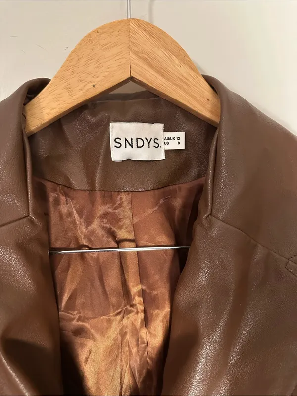 SNDYS Lennox faux leather jacket brown 8 - Image 3