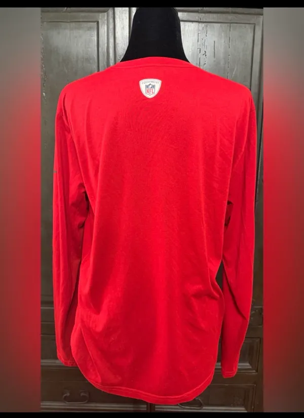 Nike NFL Falcons unisex longsleeves Dri-Fit t-shirt- size Large. Gently warn and excellent condition. Priced to sell at as is condition. Measurements approximately 20” from armpit to armpit x 26” long. Non-smoking home. Don’t like my price, make reasonable offer! And thank you for checking my closet. - Image 3