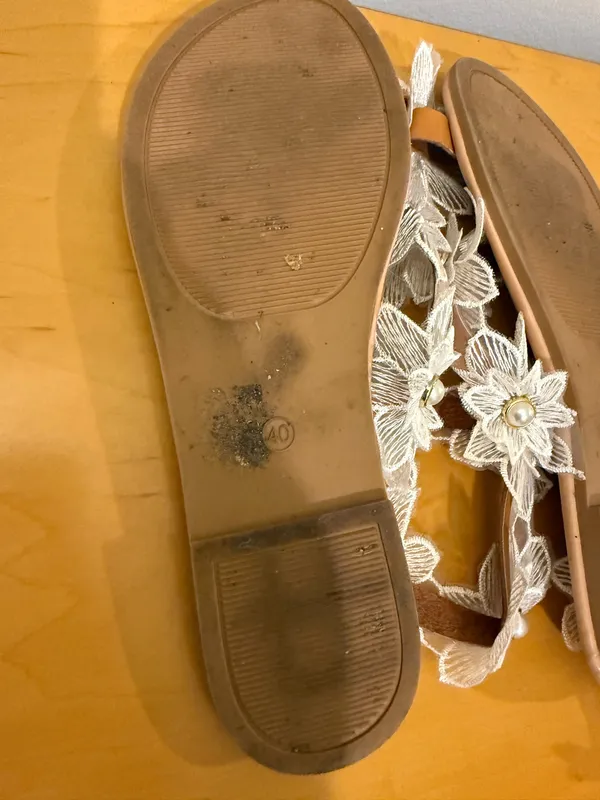 Lace Floral Pearl Embellished Women’s Sandals - Image 4