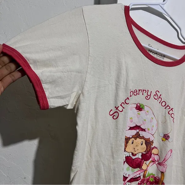 Shortcake Official Merchandise Adult Short Sleeve Shirt Size M :Box H: - Image 3