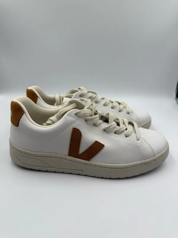 VEJA V-12 Sneakers - Image 3