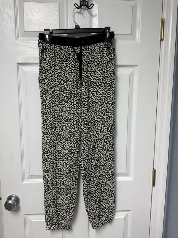 Atmosphere Black and Cream Leopard Print Joggers - Image 2