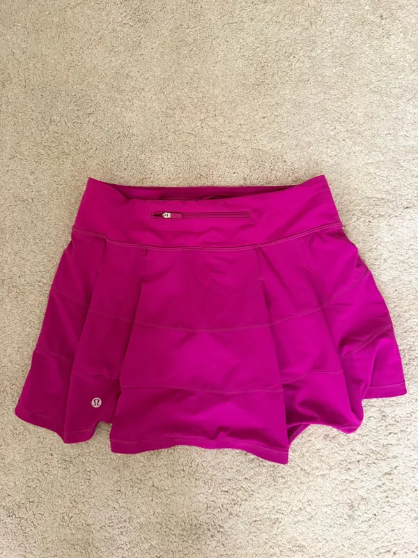 Lululemon Skirt Tennis Pleated plum color - Image 2