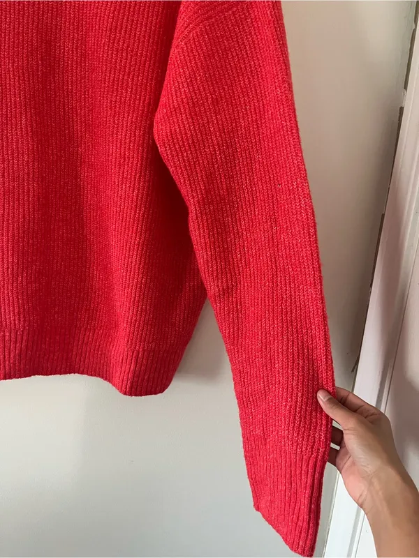 NWT American Eagle Red Crewneck Knit Sweater Medium Cozy Christmas Holiday - Image 4