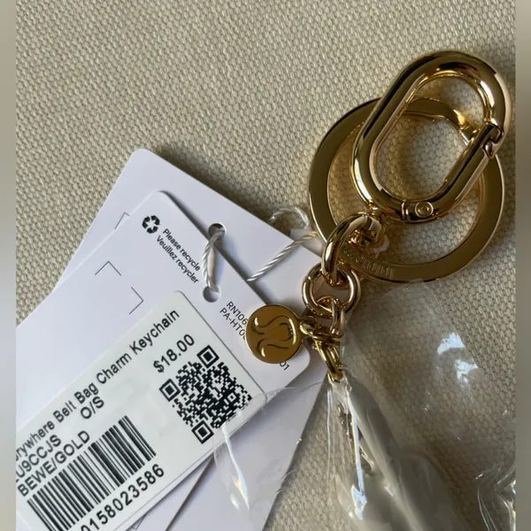Lululemon Everywhere Belt Bag Charm Keychain - Beech White/Gold - Image 9