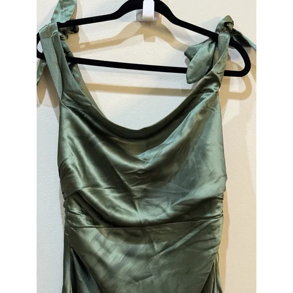 Petal & Pup Selma Off Shoulder Maxi Dress Olive Gown Satin Bows Size XL - Image 6
