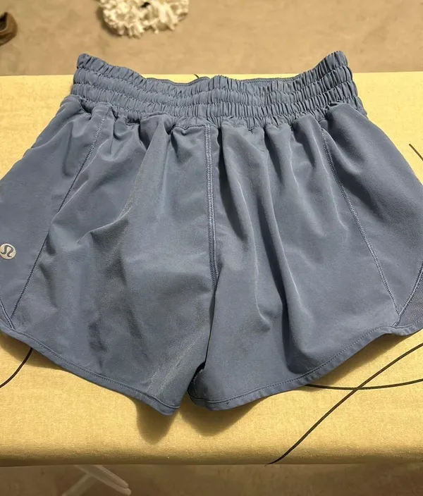 Blue Lululemon Shorts Hotty Hot 2.5" - Image 2