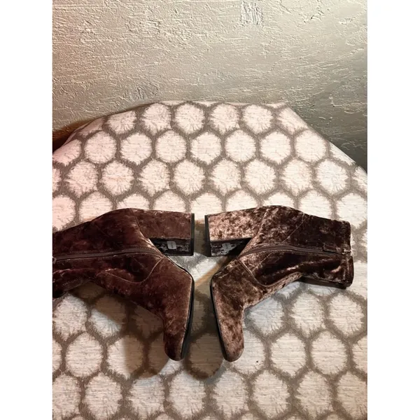 Steve Madden Brown Crushed Velvet Block Heel Ankle Boots - Image 3
