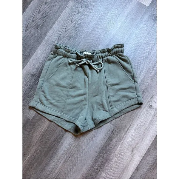 Abercrombie & Fitch High Rise Paper Bag Shorts Sage Green - Image 2