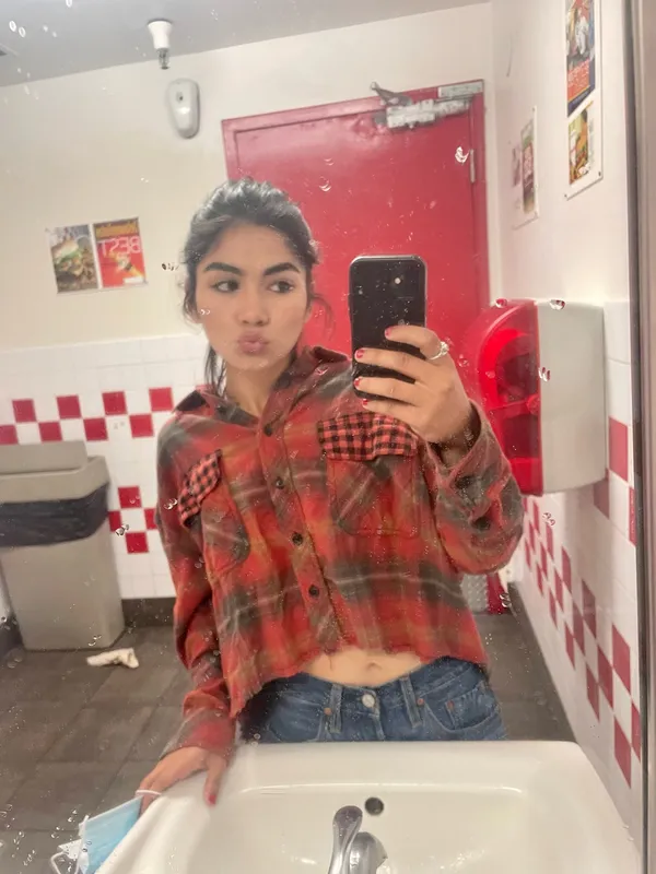 BDG Cropped Flannel Urban Outfitters - Image 3