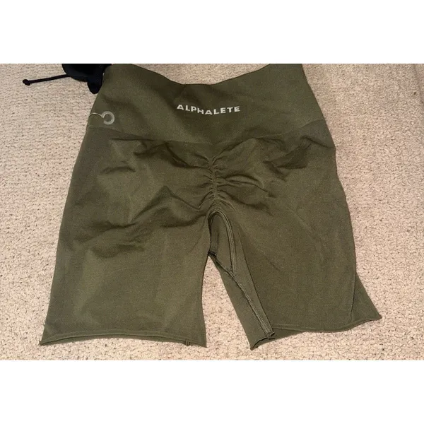 Alphalete green shorts - Image 3
