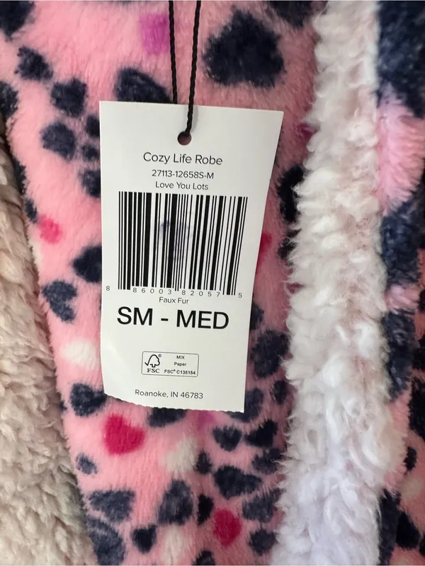 Vera Bradley Pink and Black Heart Print Plush Robe with Sherpa Hood - Image 3