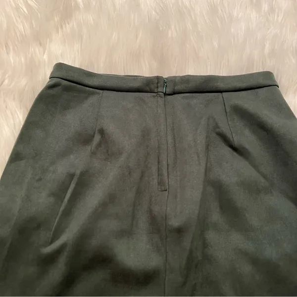 Naggoo Women's Size‎ Medium High Waist Mini Skirt Army Green Faux Suede Button - Image 9