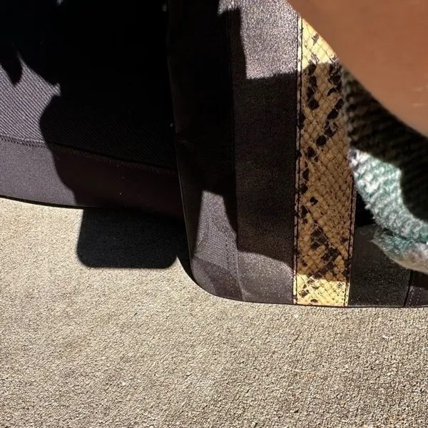 COACH Hampton Swingpack Signature Jacquard Stripe Python Patent Leather - Image 10
