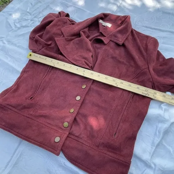 Promesa size M faux suede snap Front burgundy jackets - Image 5