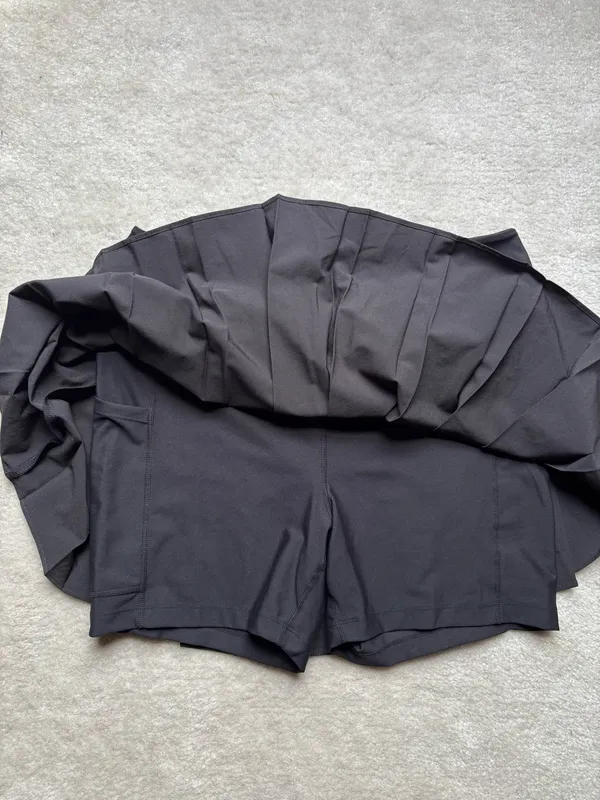 Old Navy Black Skort - Image 2