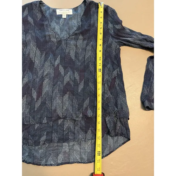 Cloth & Stone Anthropologie Dotted Herringbone Blouse Navy Blue V Neck Rayon S - Image 8