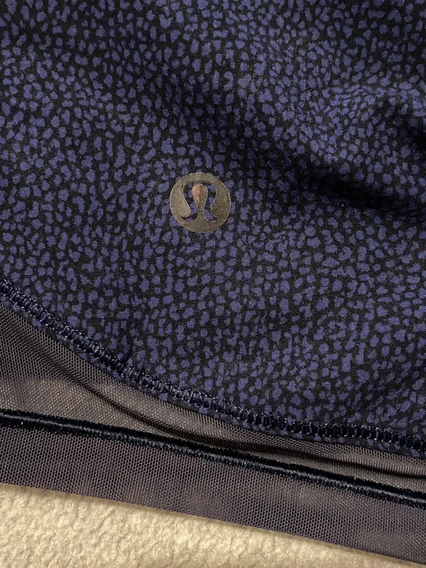 Lululemon Two With One Short Mid Rise 3” Size 6 Midnight Navy Chakra Print - Image 6