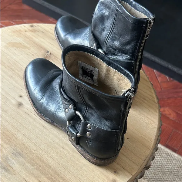 Frye Phillip Harness Short Ankle Boots Womens Size 7 B Black Leather‎ Zip Moto - Image 8