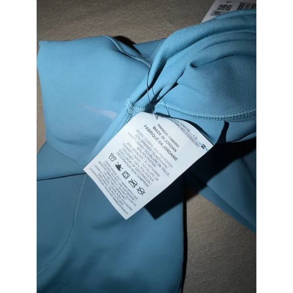 Nike One Dri-FIT Womens High Rise 8 Inch Biker Shorts Teal Blue FZ6758-008 XS - Image 4
