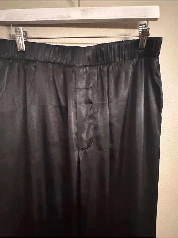DAILY DRILLS Silky Resort Pants - Image 3