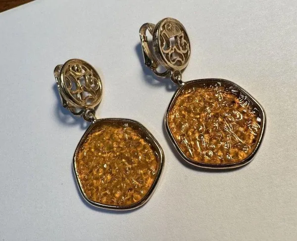 Signed Sarah Cov Gold Tone Dangle Drop Clip On Earrings Taste Of Honey - Image 5