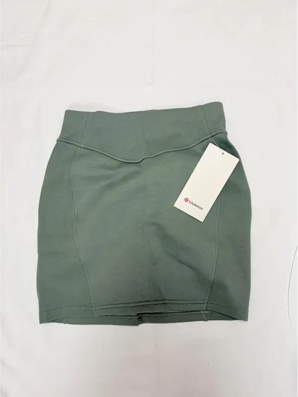 Lululemon Scuba High Rise Mini Skirt Green XS NWT Sweatpant Athleisure - Image 6