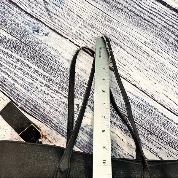 Marc Jacobs Black Saffiano Leather Luggage Tag Tote Bag - Image 11